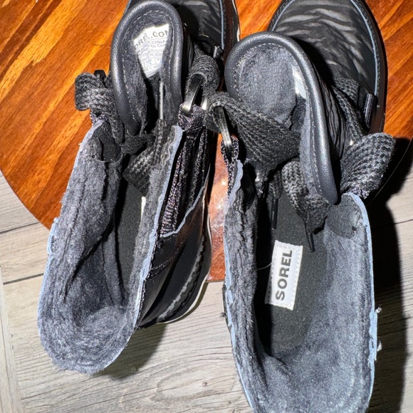 Sorel Kinetic Short Women’s Sz. 7 Lace Up Ankle Boots Waterproof Insulated Black - Picture 5 of 7